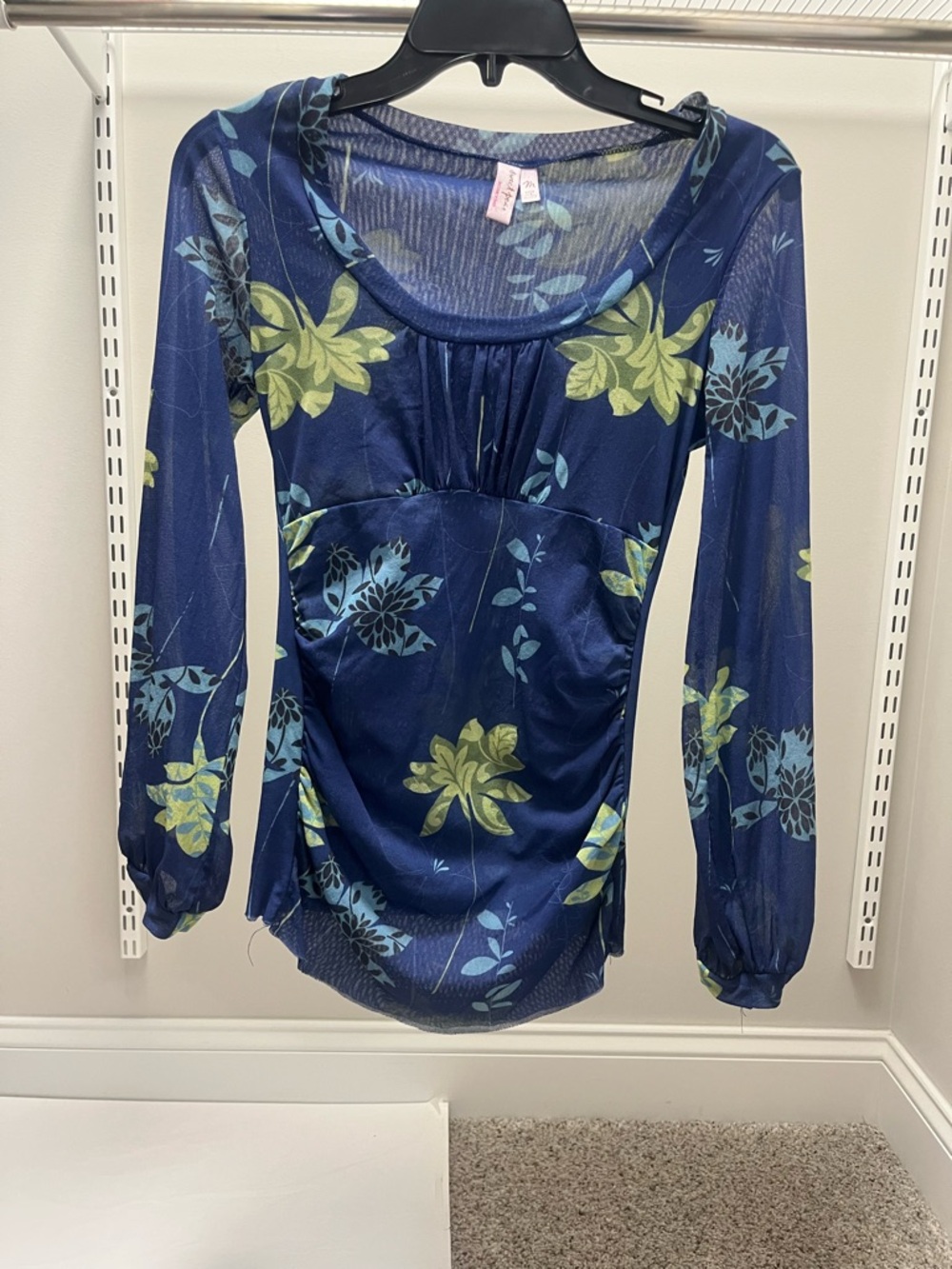 Sweet Pea Blue Long-Sleeve Floral Scoop Neck Top
